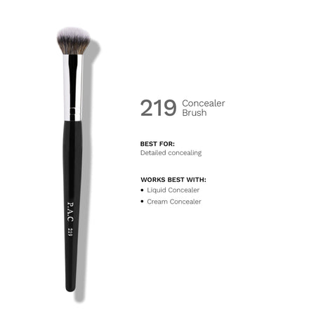 PAC Studio Concealer Brush 219 - Luxurious Dome Shape, Soft Synthetic Bristles for Quick Concealer Blending
