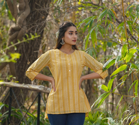 Juniper Women Yellow Georgette Printed High-Low Tunic