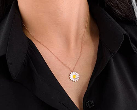 Gold-Toned Alloy Sunflower Pendant Necklace - The Pari
