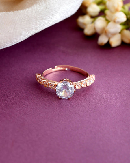 VOJ white CZ-detail Stainless Steel Cubic Zirconia Gold-Polished adjustable finger Ring