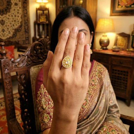 JS Fashion Elegant High Gold Kundan Finger Ring Festive Wear for Women | Adjustable Ethnic Bridal Statement Jewellery for Diwali, Wedding & Party | Sophisticated Royal Gift