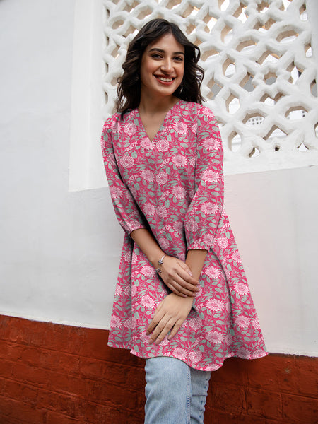 Janasya Dark Georgette Floral A-Line Tunic