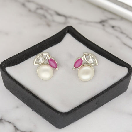 J Pearls Yashvi Pearl Earrings