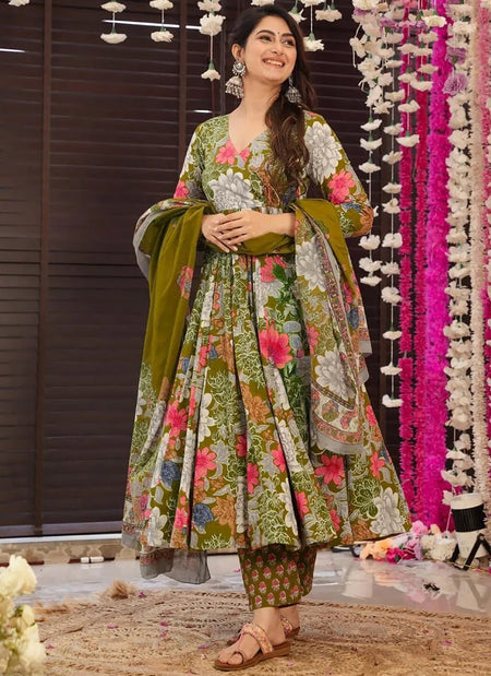 Vegaa Fashion Mehndi Muslin Digital Print Designer Salwar Suit