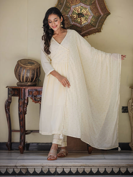 Kaajh Women's Ivory Embroidered Angrakha Kurta Set With Trouser And Dupatta