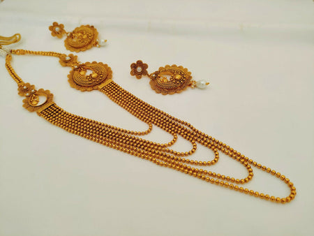 White Kemp Layer mugappu Necklace Set