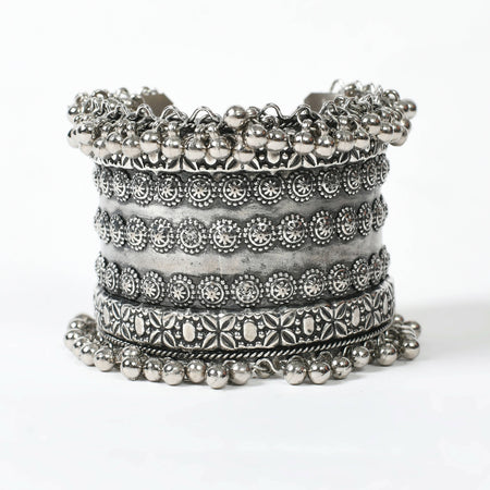 Mominos Fashion Joharkamal Oxidised Silver-Plated Ghungroo Handcraft Bracelet - Design 025