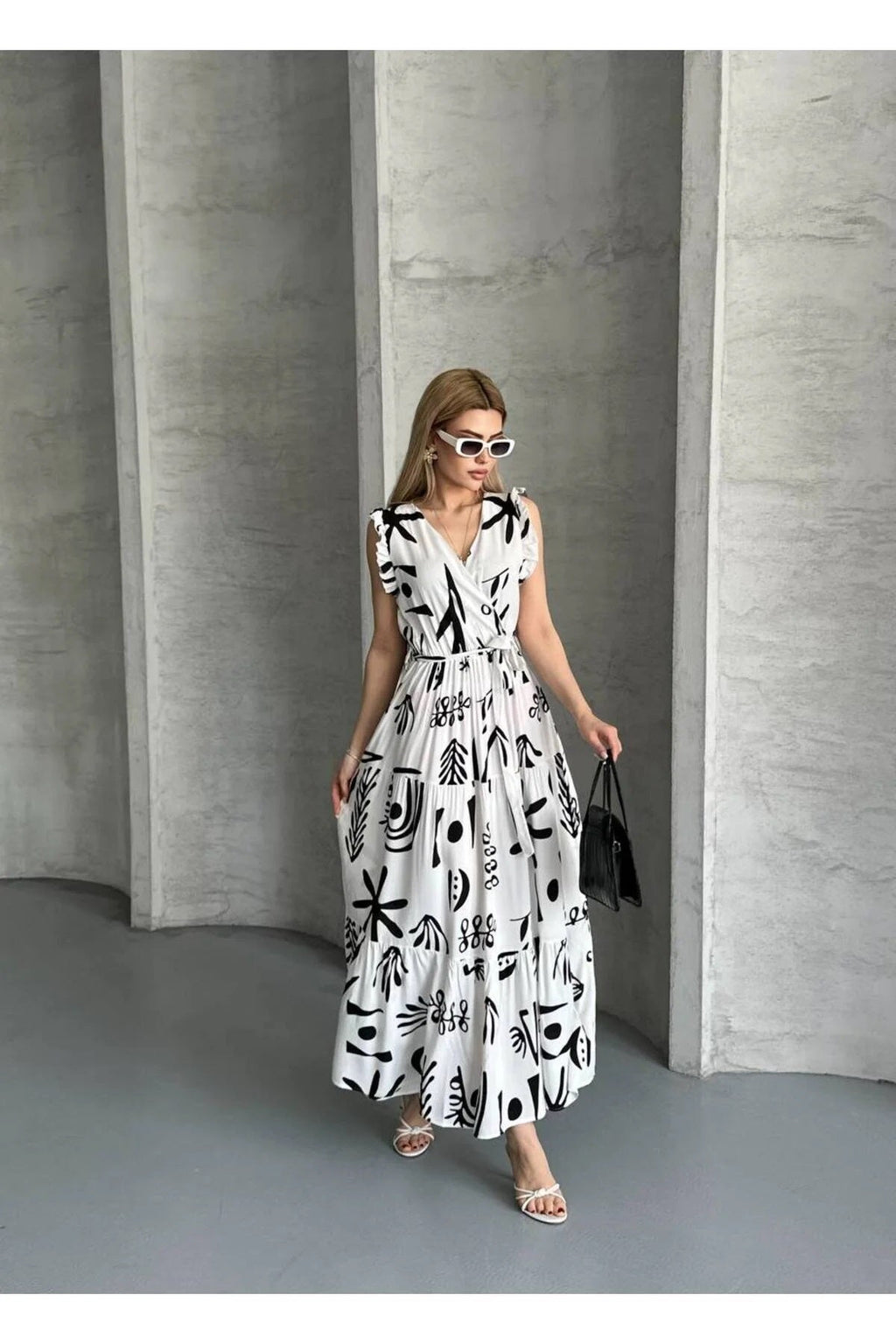 Pimu V-Neck Maxi Dress with Graphic Print-Black