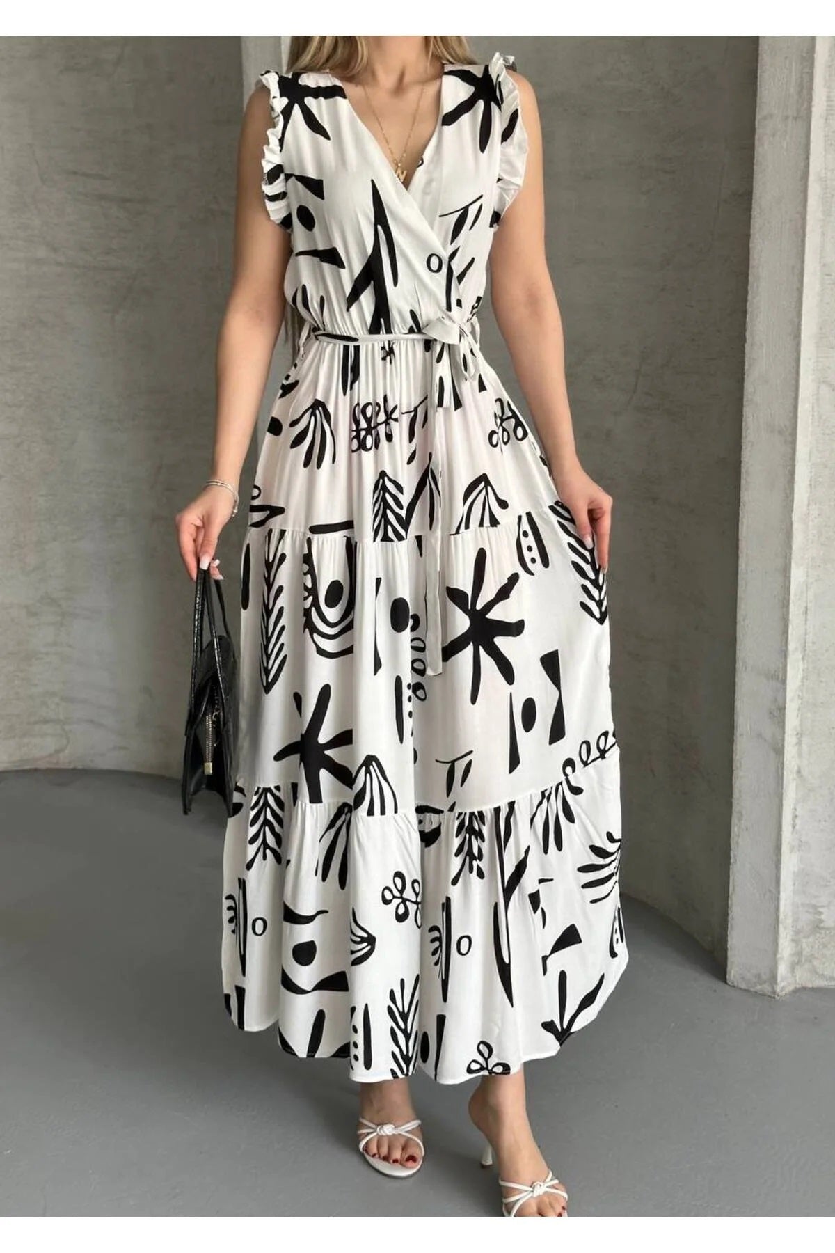 Pimu V-Neck Maxi Dress with Graphic Print-Black