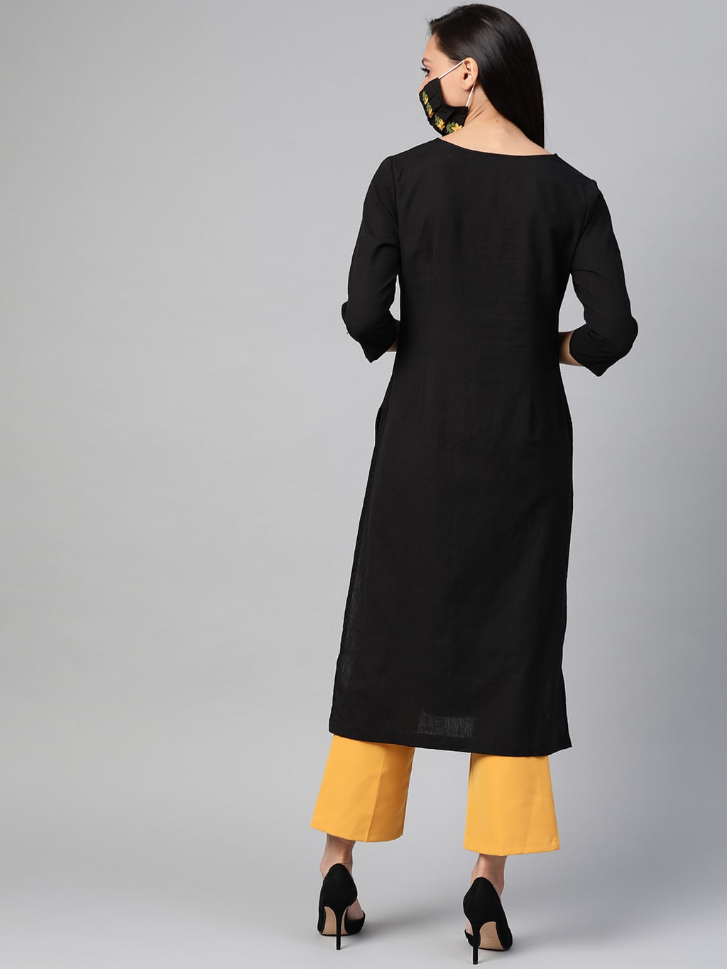 HERE&NOW Women Black Solid Straight Kurta