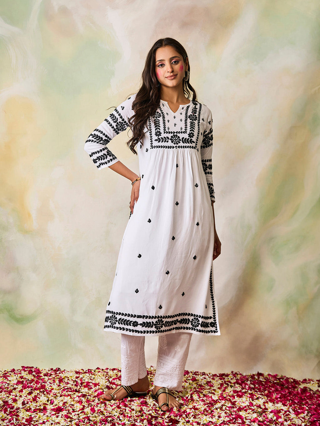HOUSE OF KARI Notched Neck Floral Embroidered Chikankari Cotton Kurta