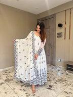 Yash Enterprise Presenting New Signer Anarkali Suit In New Fancy Style - Distacart