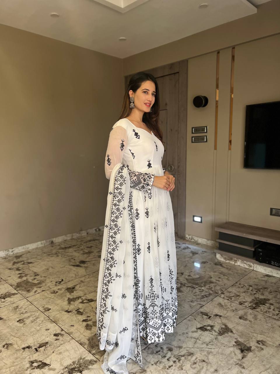 Yash Enterprise Presenting New Signer Anarkali Suit In New Fancy Style - Distacart