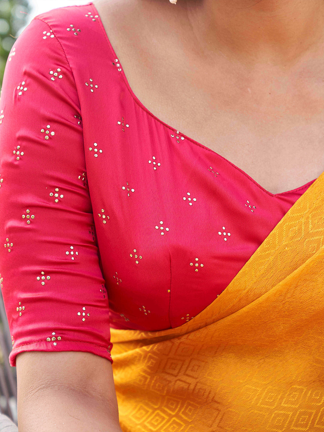 Tikhi Imli Woven Design Crepe Saree - Distacart