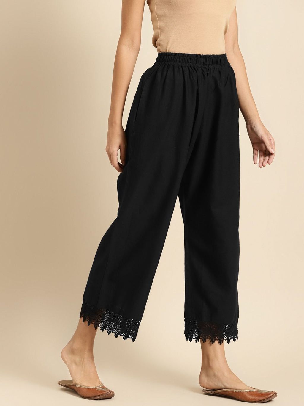 TAG 7 Women Black Solid Hem Design Straight Palazzos