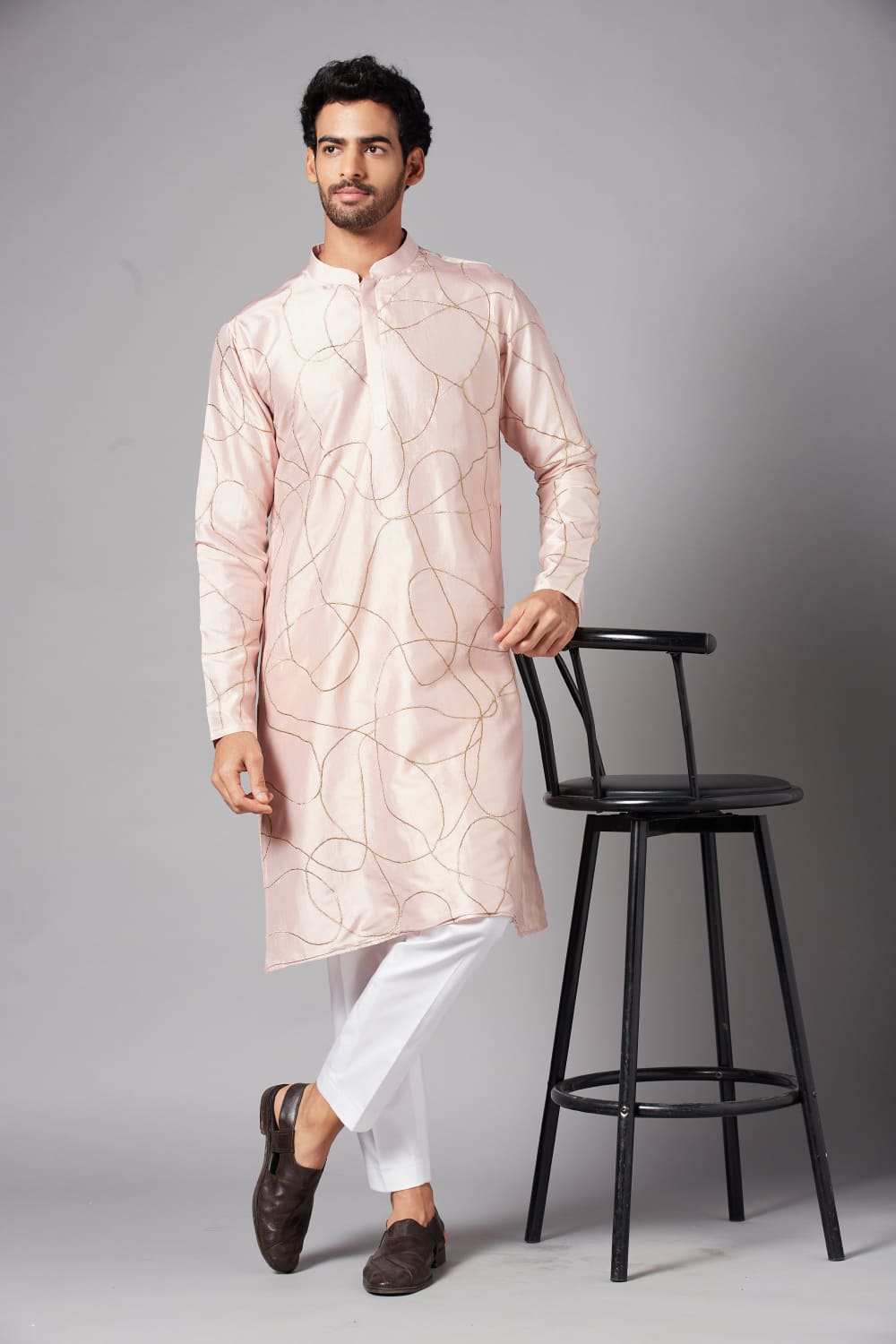 Ilaria Gold Zari Abstract Embroidered Peach Kurta by Hilo Design