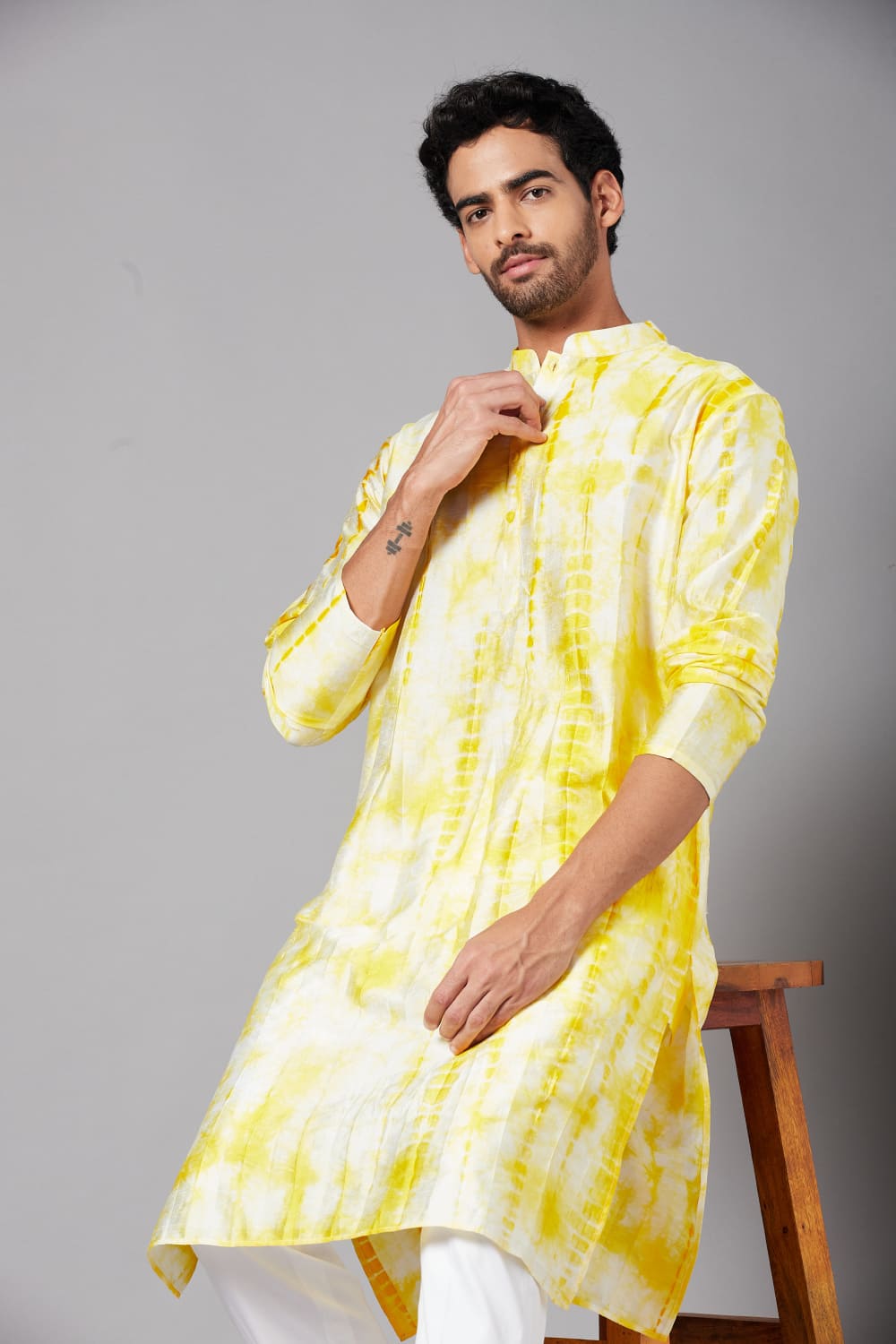 Tintlo Yellow Tie & Dye Kurta by Hilo Design