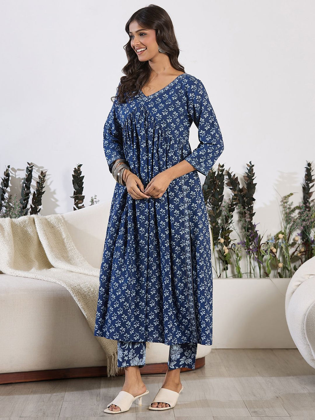 Indo Era V-Neck Floral Printed Empire Pure Cotton Kurta with Trouser - Distacart