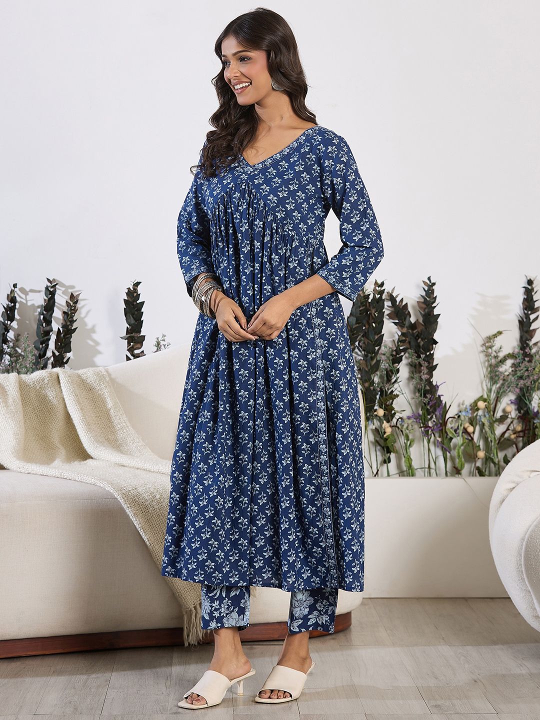 Indo Era V-Neck Floral Printed Empire Pure Cotton Kurta with Trouser - Distacart