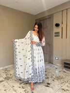 Yash Enterprise Presenting New Signer Anarkali Suit In New Fancy Style - Distacart