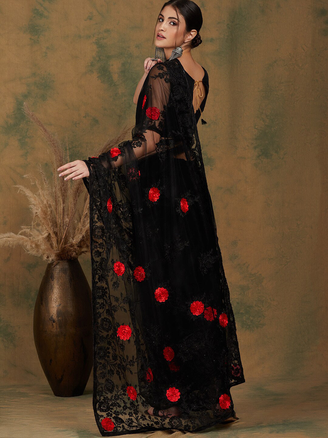 Sangria Black Floral Embroidered Saree - Distacart
