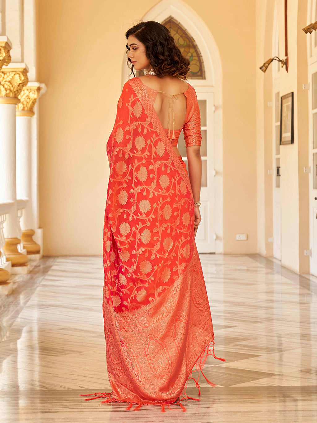 Tikhi Imli Ethnic Motifs Zari Art Silk Saree