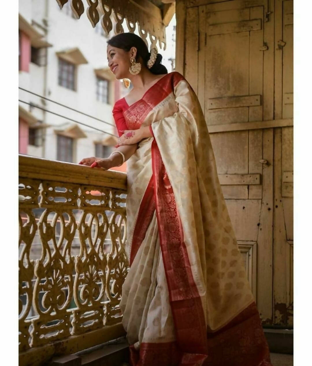 DEIANA'S Beautiful Designer Golden zari Soft Lichi Silk Saree - White
