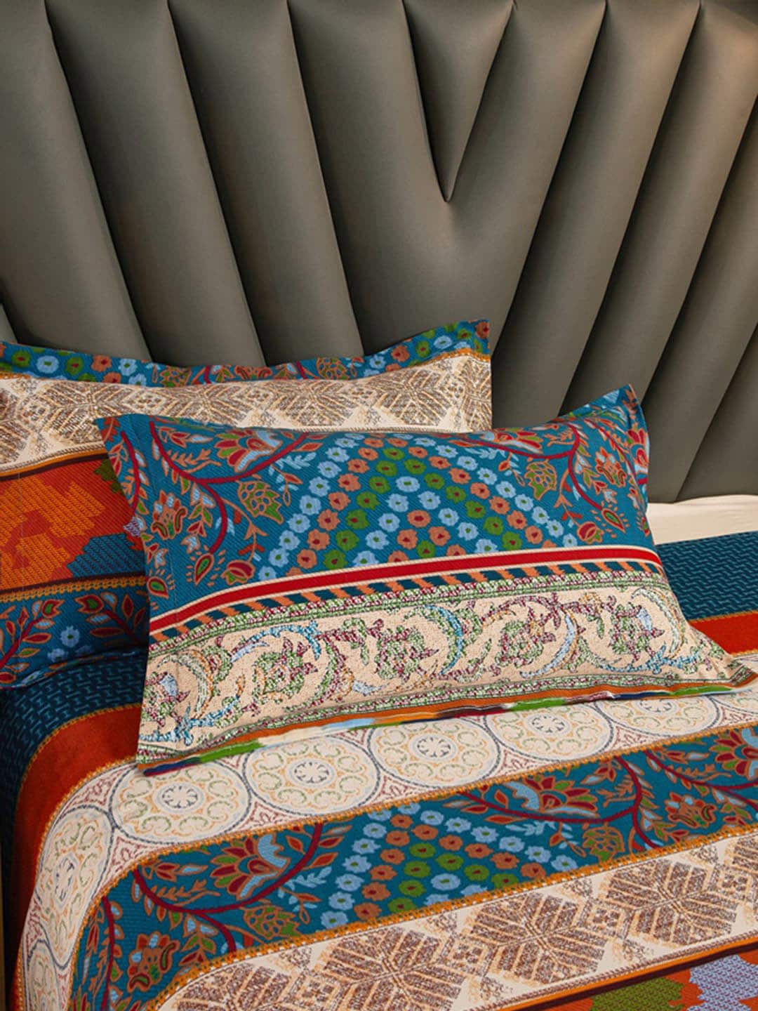 JC Collection Blue & Red Ethnic Motifs 220 TC King Bedsheet with 2 Pillow Covers - Distacart