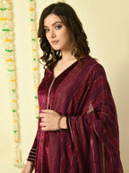Myshka Women's Magenta Velvet Kurta & Trousers With Dupatta Party Sets