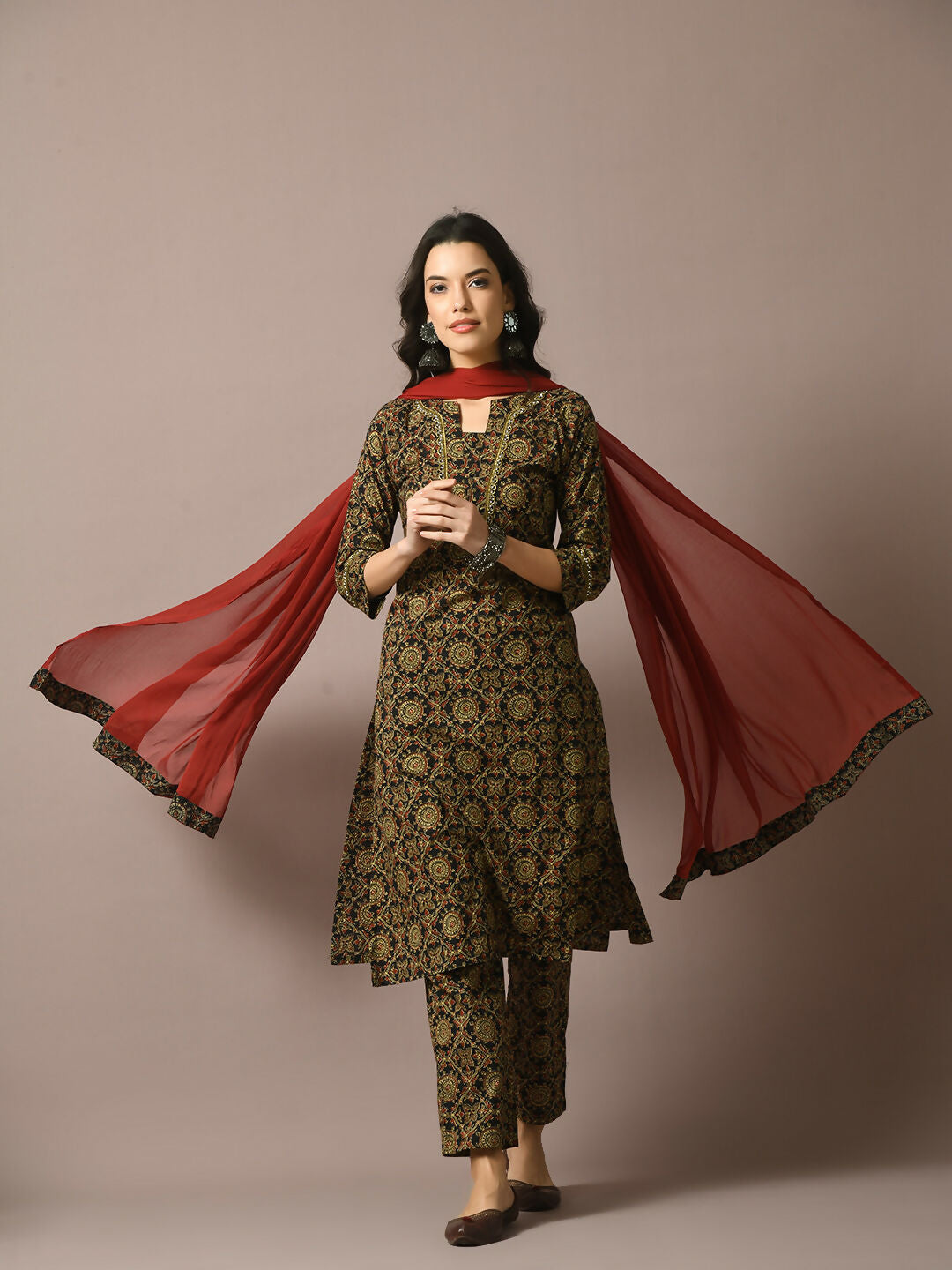 Myshka Women's Multi Printed Cotton Straight Party Kurta Set With Dupatta