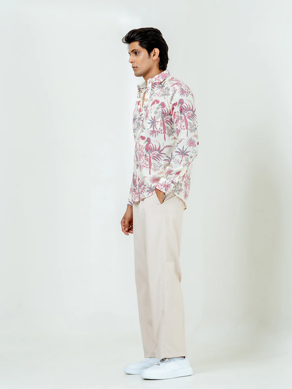 Miravan Men's Pure Cotton Light Pink Bird And Floral Printed Full Sleeve Slim Fit Shirt