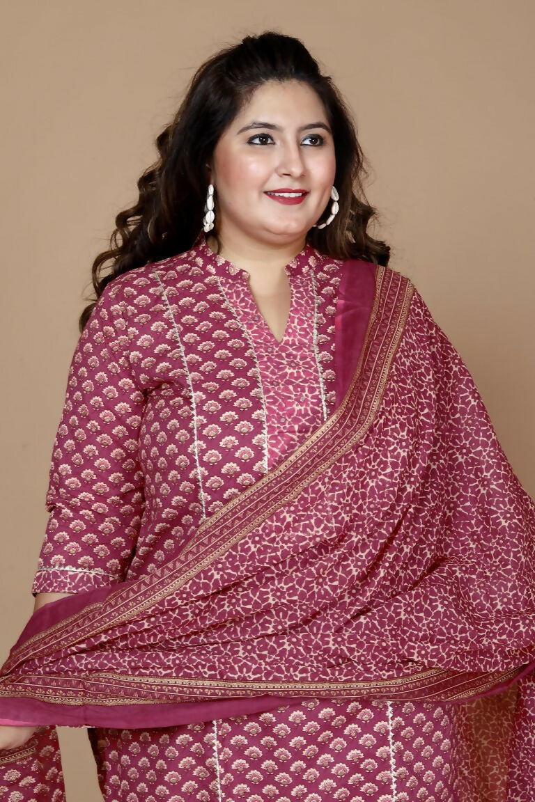 Miravan Women's Plus Size Pink Straight Floral Printed Kurta & Palazzo With Dupatta Set