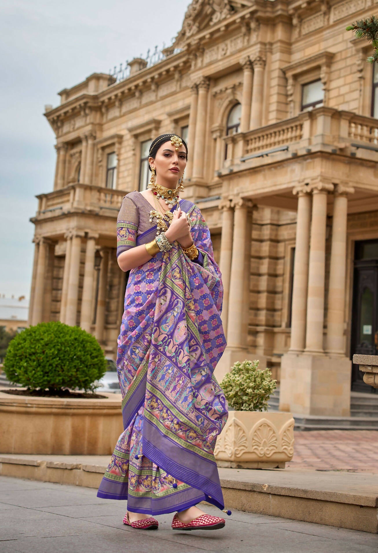 Butterfly Bush Purple Superior V.P.Silk Woven Printed Patola Silk Saree - Rewaa Milano