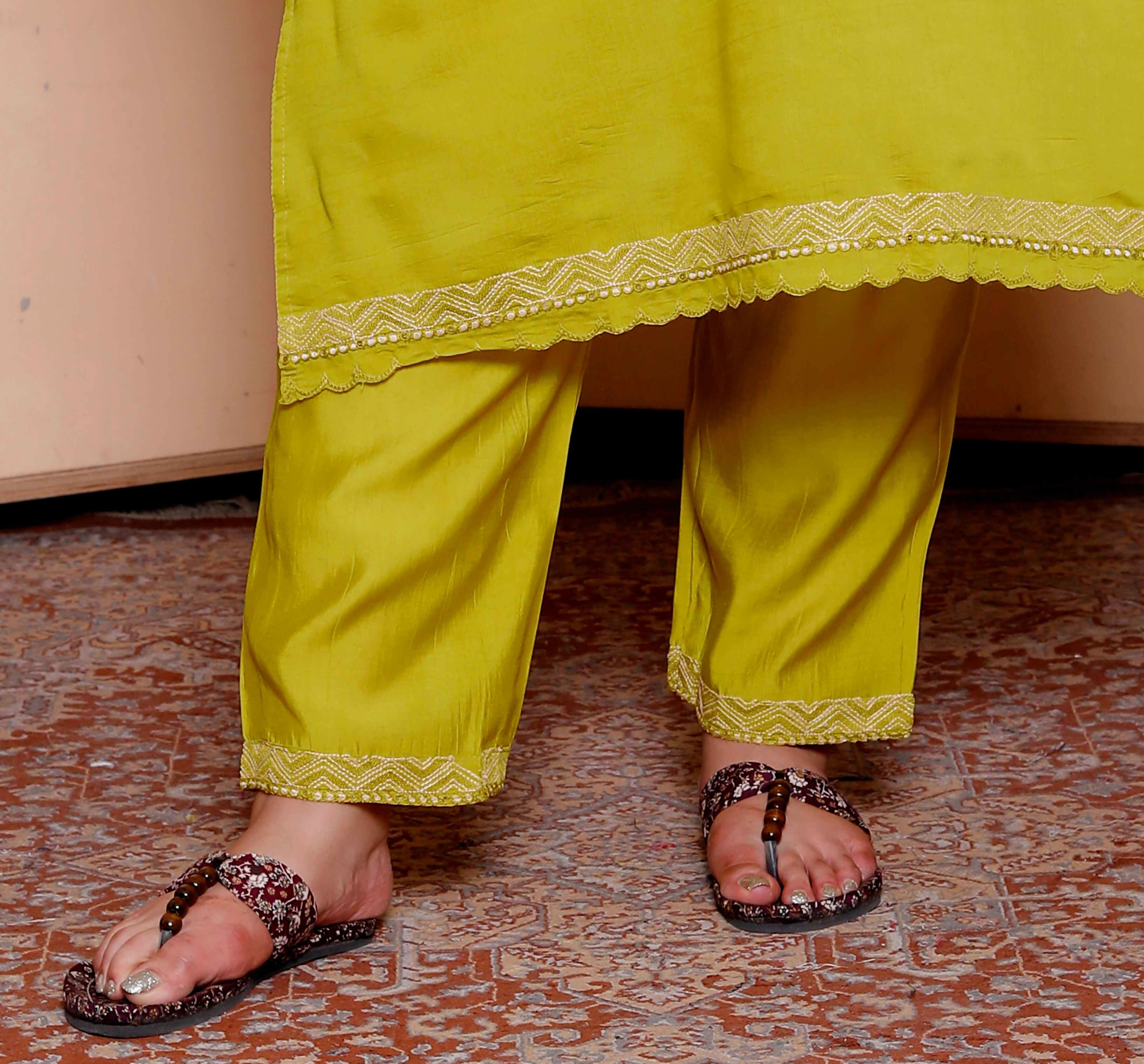 Miravan Womens Plus Size Muslin Yellow Kurta and Palazzo with Dupatta Set - Distacart