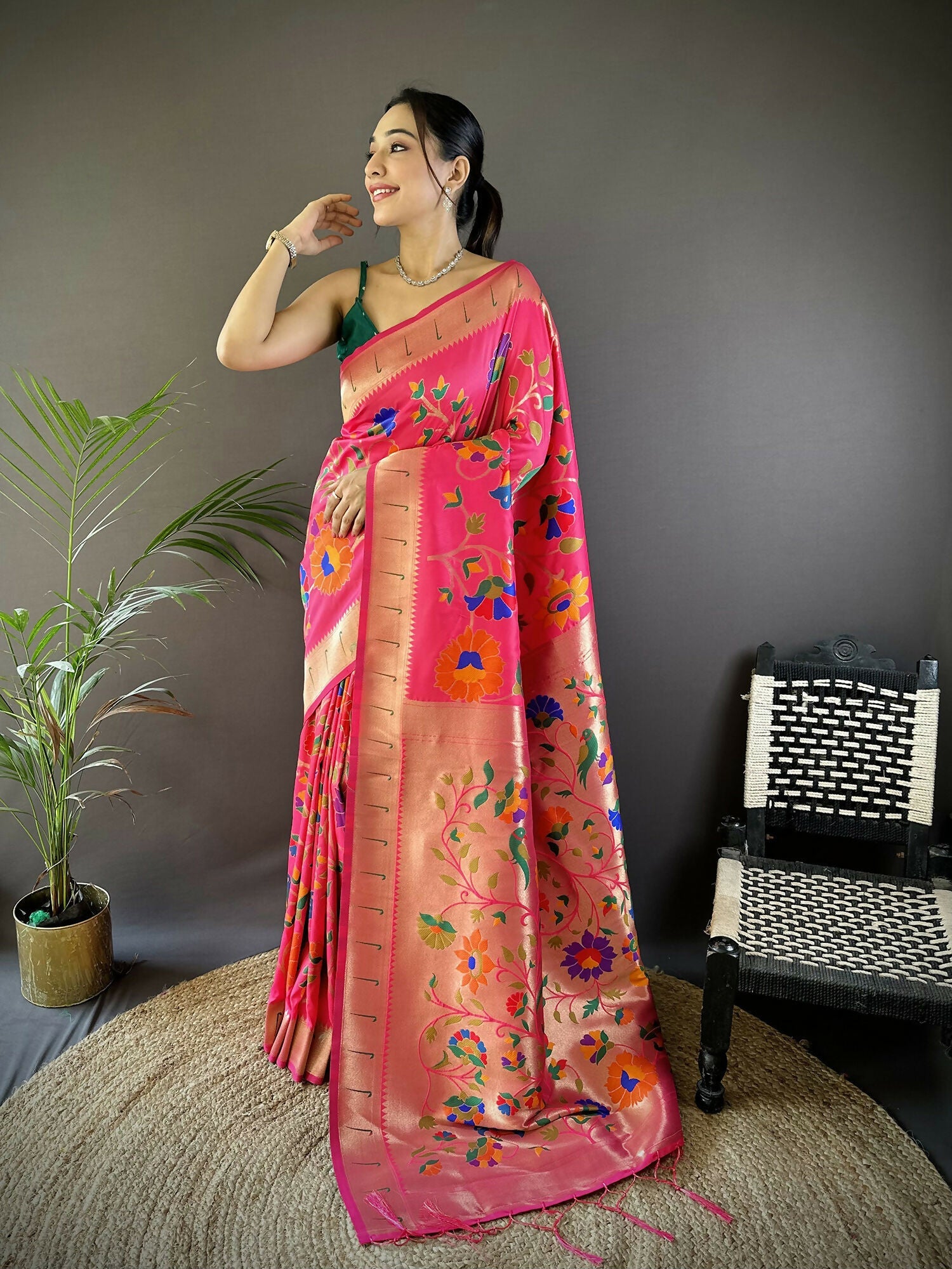 Joban Fashion Reddish Pink Zari Woven Floral Motifs Soft Silk Paithani Silk Saree - Distacart