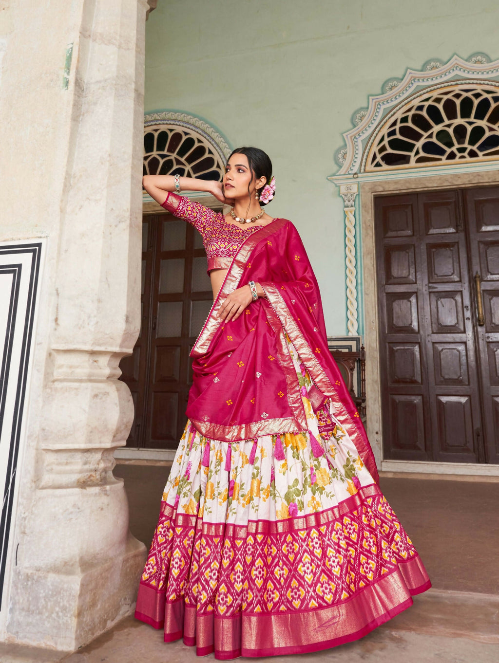 Vastranavya Exquisite Tussar Silk Lehenga Set With Perfect Floral And Patola Print Design Lehenga Choli - Pink