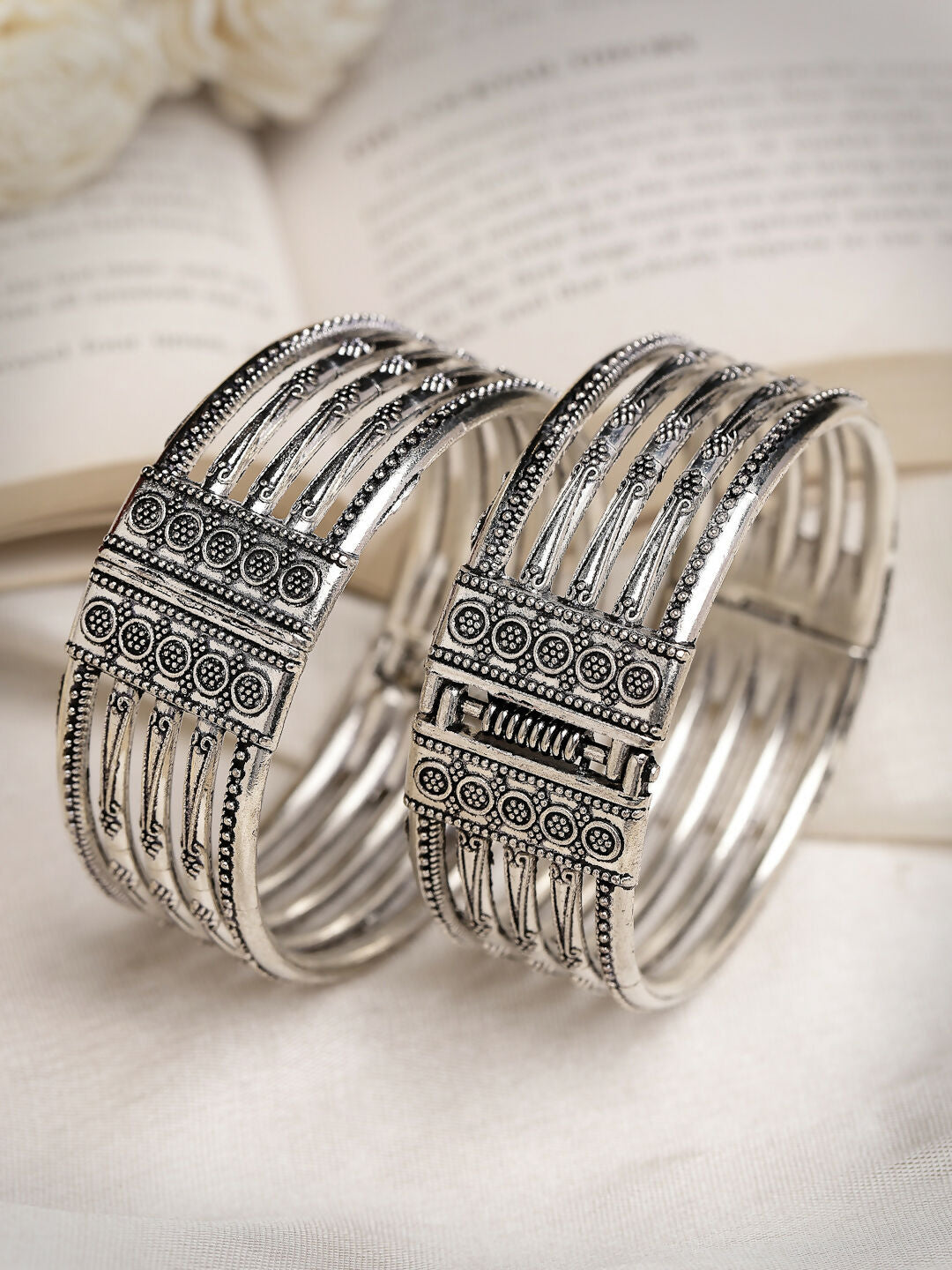 NVR Women's Silver-Toned German Silver Oxidised Kada Bangle - Distacart