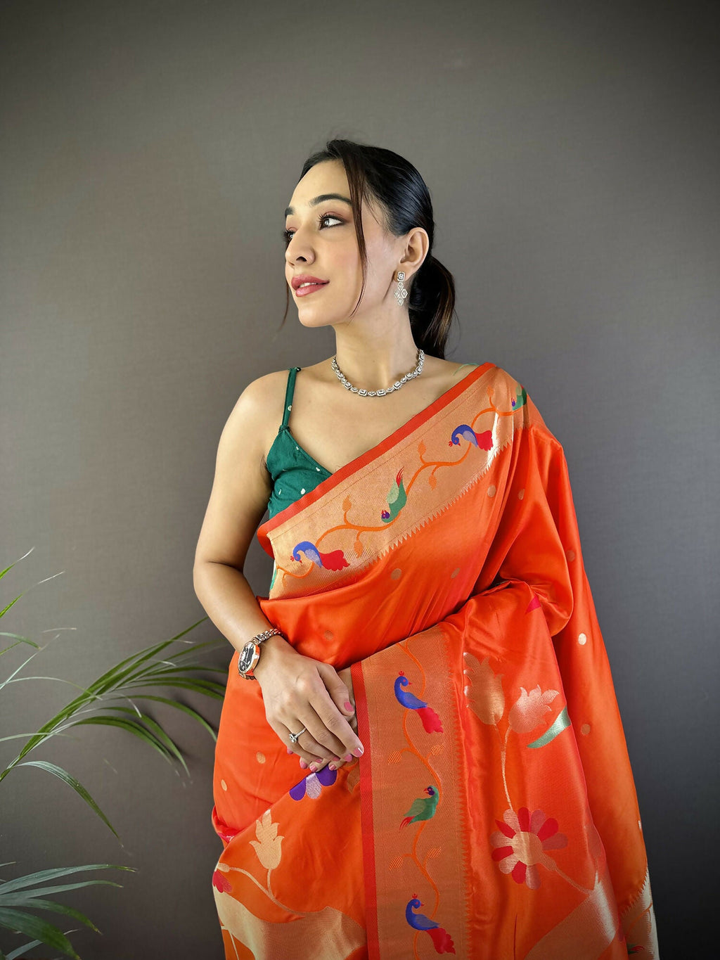 Joban Fashion Orange Zari Woven Floral Motifs Soft Silk Paithani Silk Saree - Distacart