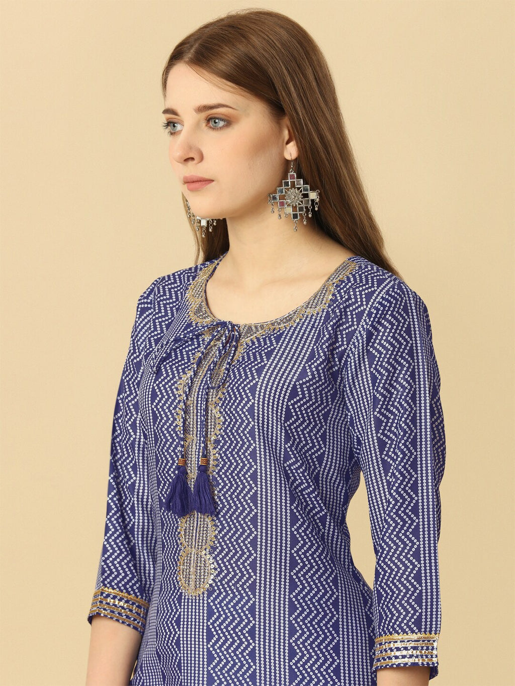 HERE&NOW Blue & White Tie-Up Neck Bandhani Printed Sequined Straight Kurta