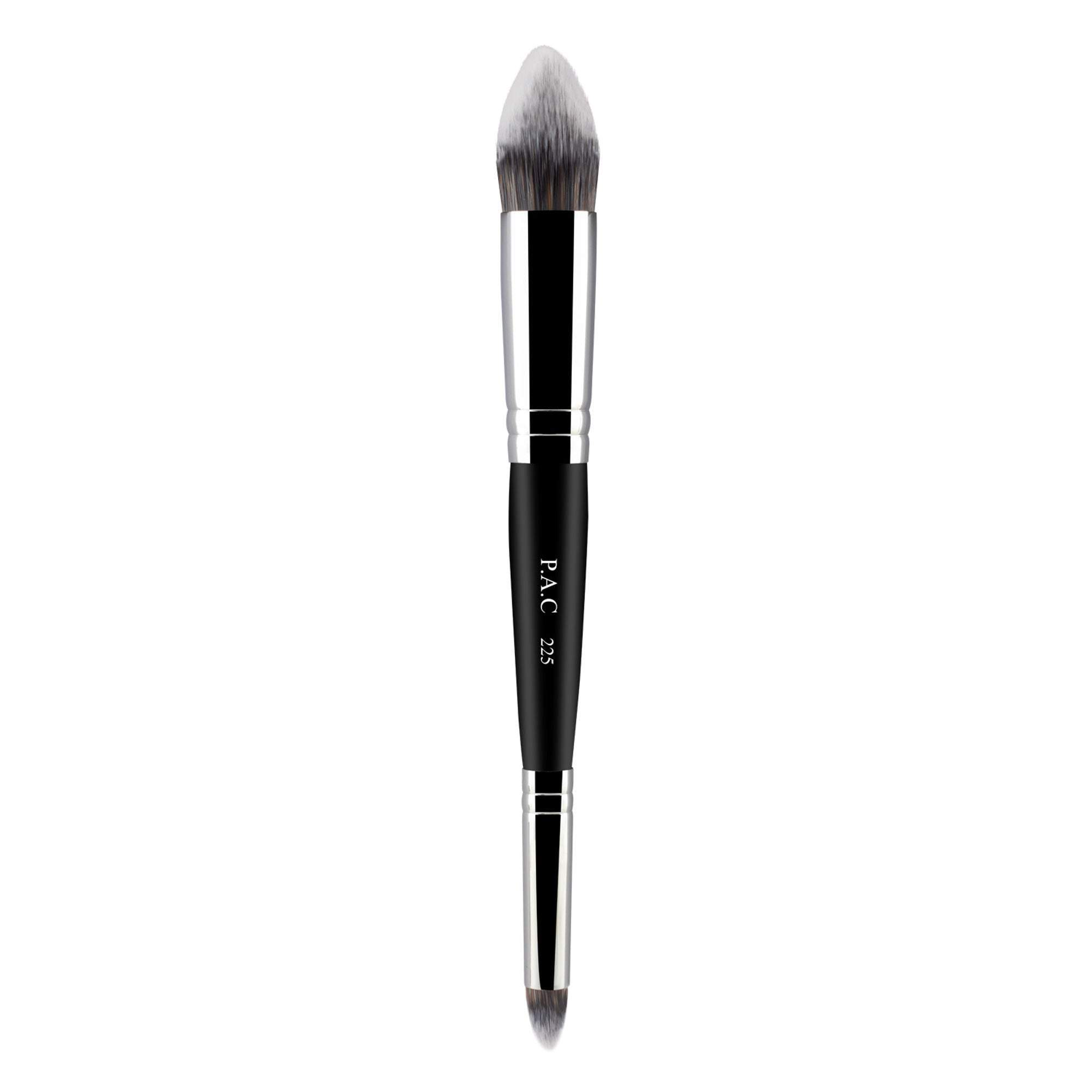 PAC Studio Concealer Brush - 225