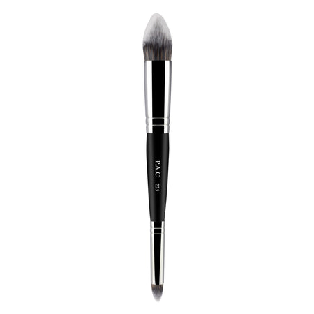 PAC Studio Concealer Brush - 225