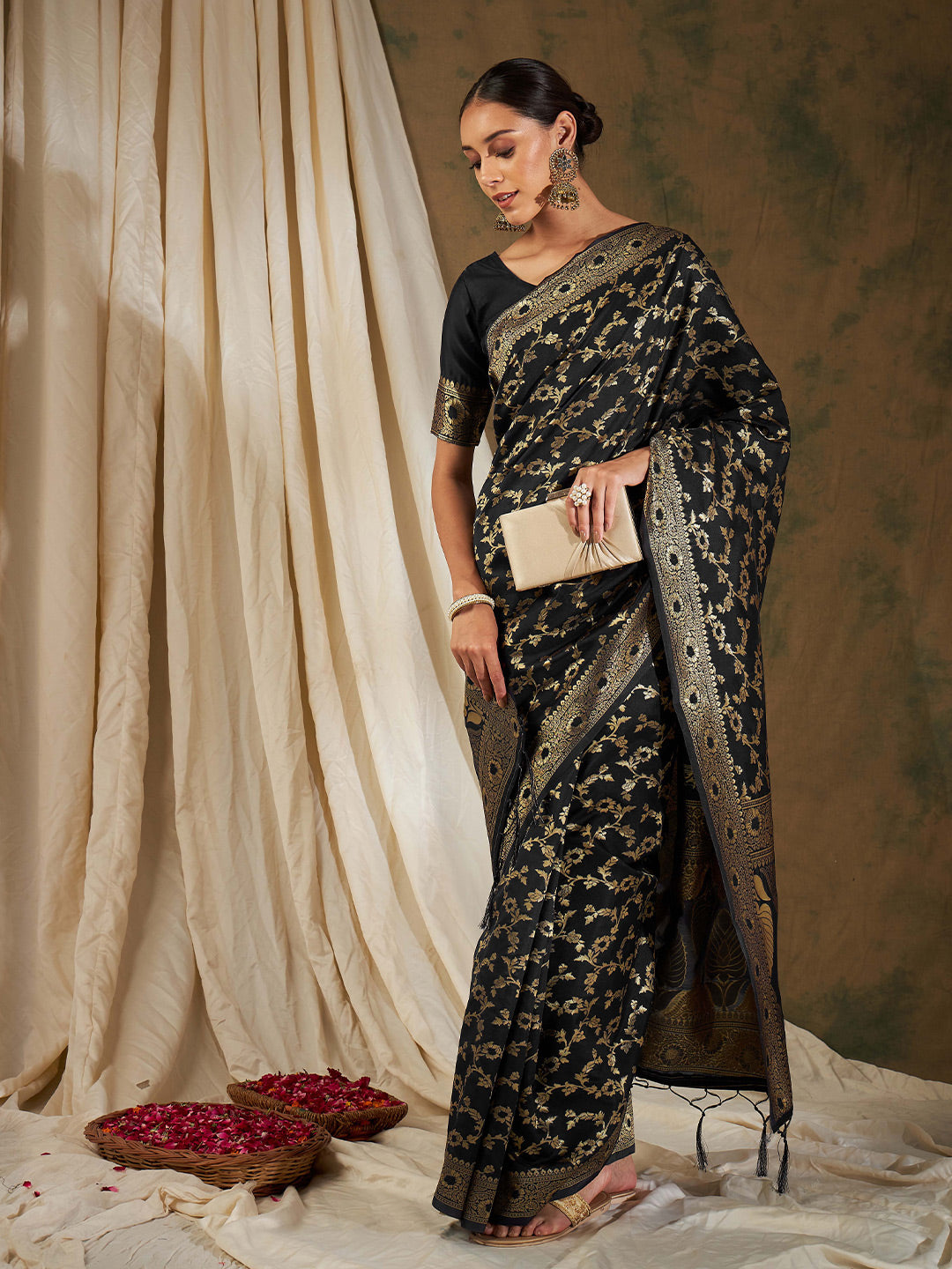 Sangria Woven Design Zari Kanjeevaram Saree - Distacart