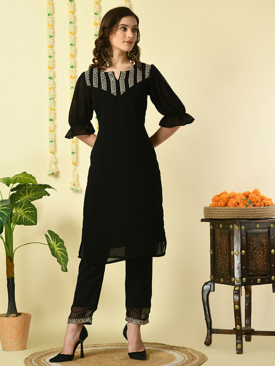Myshka Women's Black Georgette Kurta With Trousers Party Sets