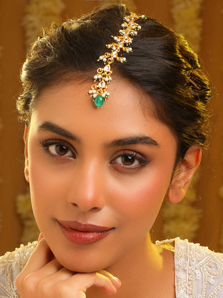 Ruby Raang Moti Noor Maang Tikka