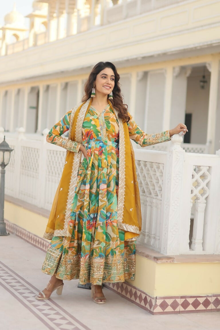 Jyoti Fashion Women's Green Russian Silk Sequins Zari Embroideredy Anarkali Dress with Dupatta