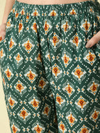 Myshka Women's Green Straight Kurta & Trousers