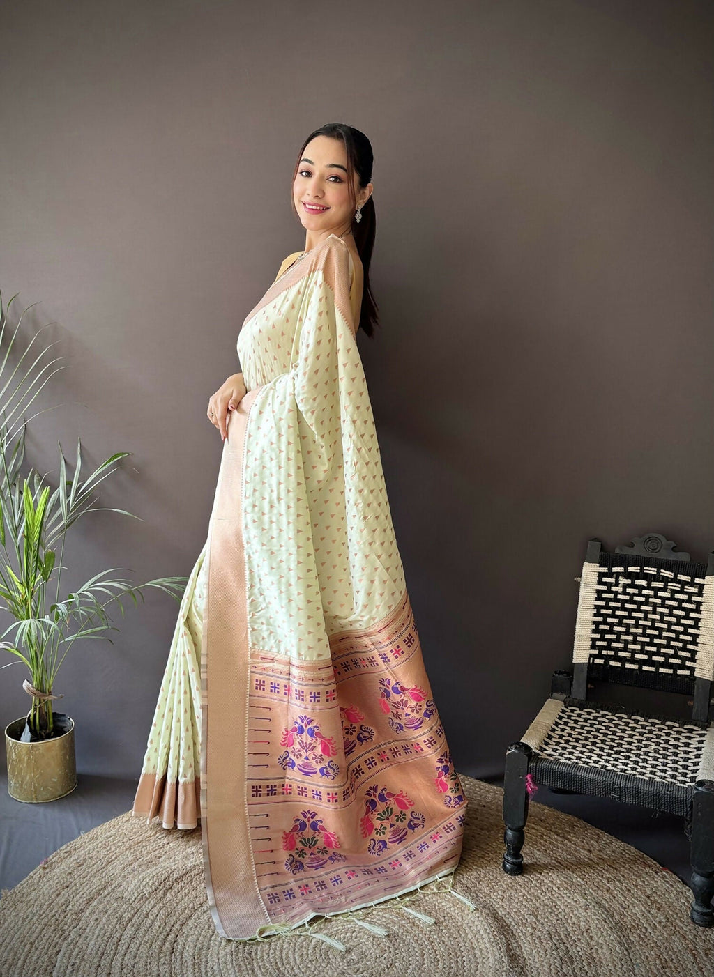 Joban Fashion Beige Jacquard Butti Soft Lichi Silk Paithani Saree - Distacart