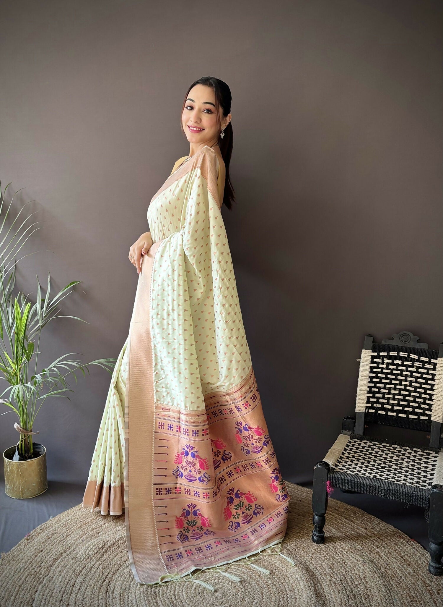 Joban Fashion Beige Jacquard Butti Soft Lichi Silk Paithani Saree - Distacart