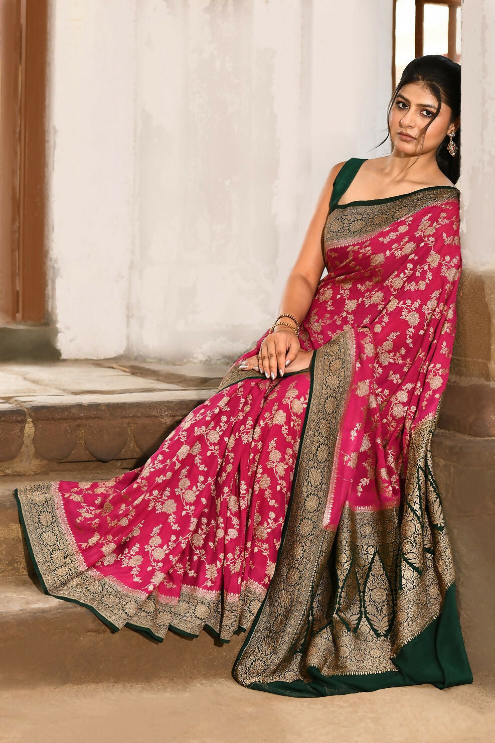 Joban Fashion Hot Pink Crepe Chiffon Pure Handloom Banarasi Silk Saree