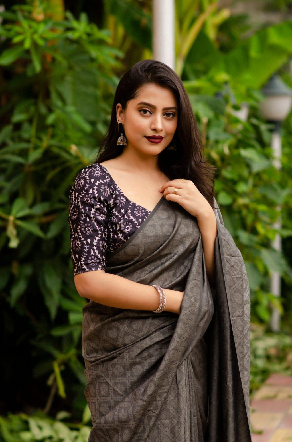 Grey Jute Silk Woven Design Saree with Unstitched Blouse - Hiral Fashion